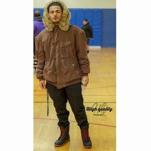 Meet your Posher, Justin